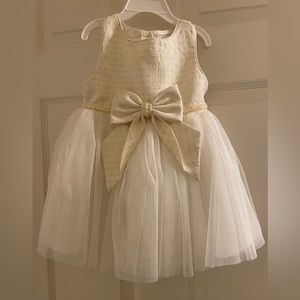 SWEET HEART ROSE Ivory/Cream Gold Special Occasion Formal Fancy Dress 24 Months